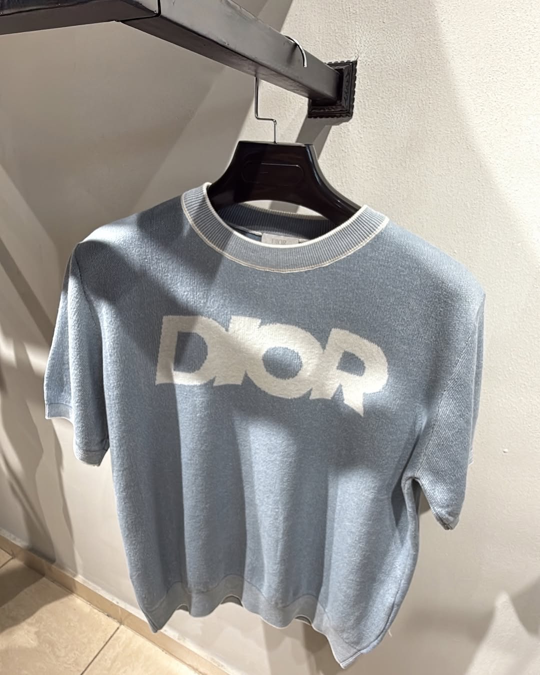 ecommerce.upsell.product_image_alt