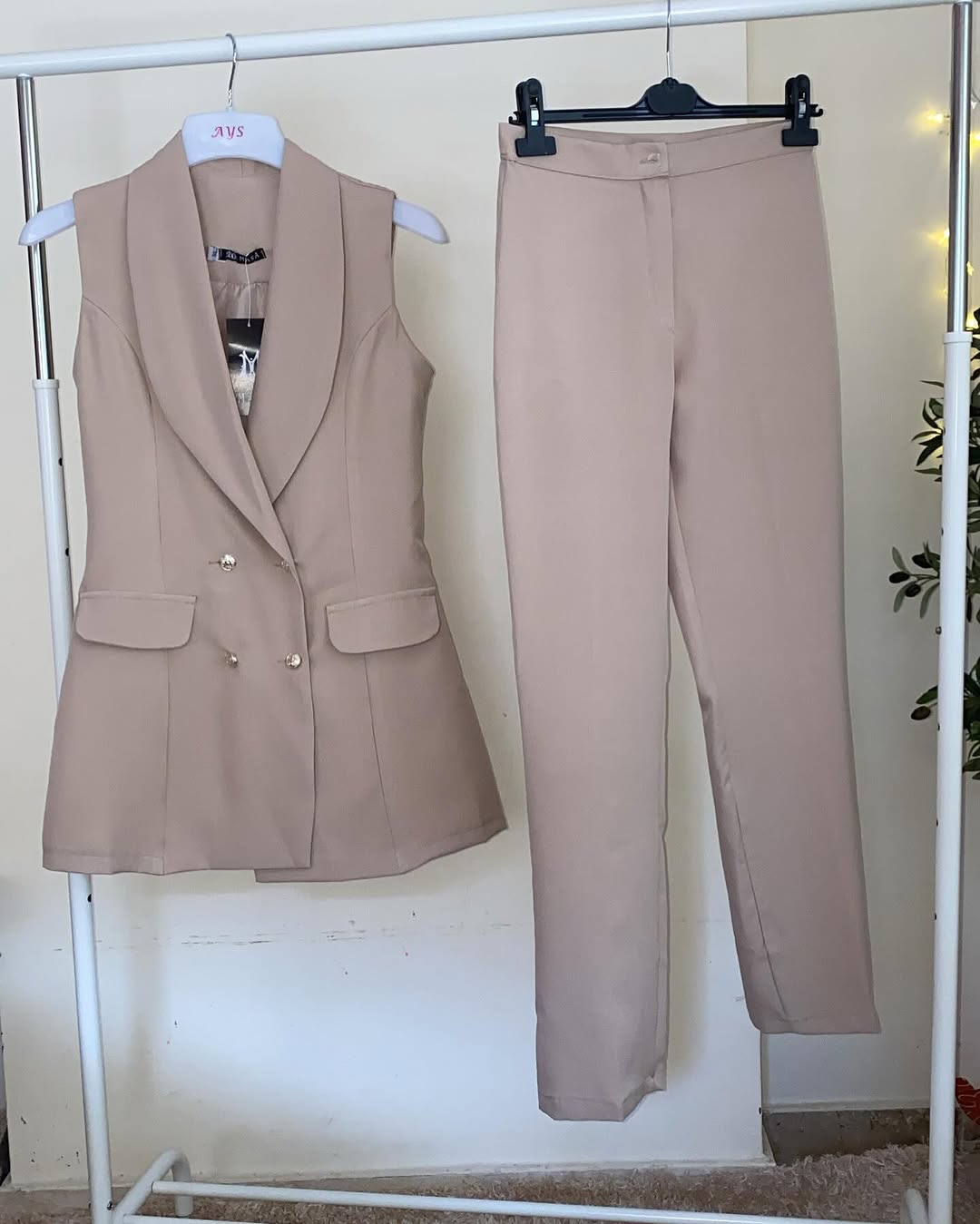 ecommerce.upsell.product_image_alt