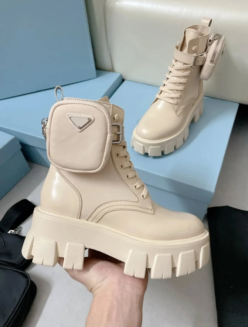 ecommerce.upsell.product_image_alt