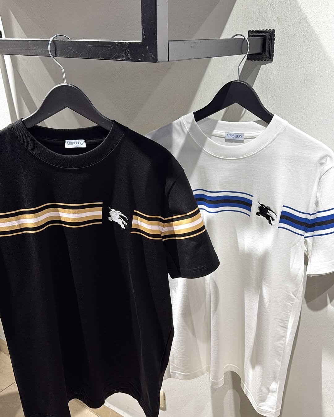 ecommerce.upsell.product_image_alt