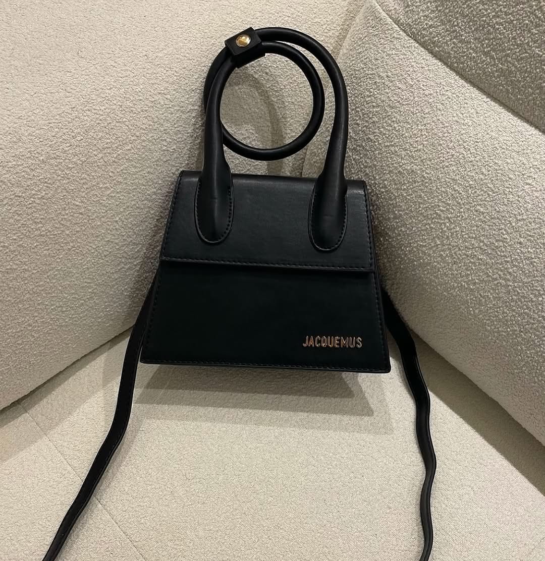 ecommerce.upsell.product_image_alt